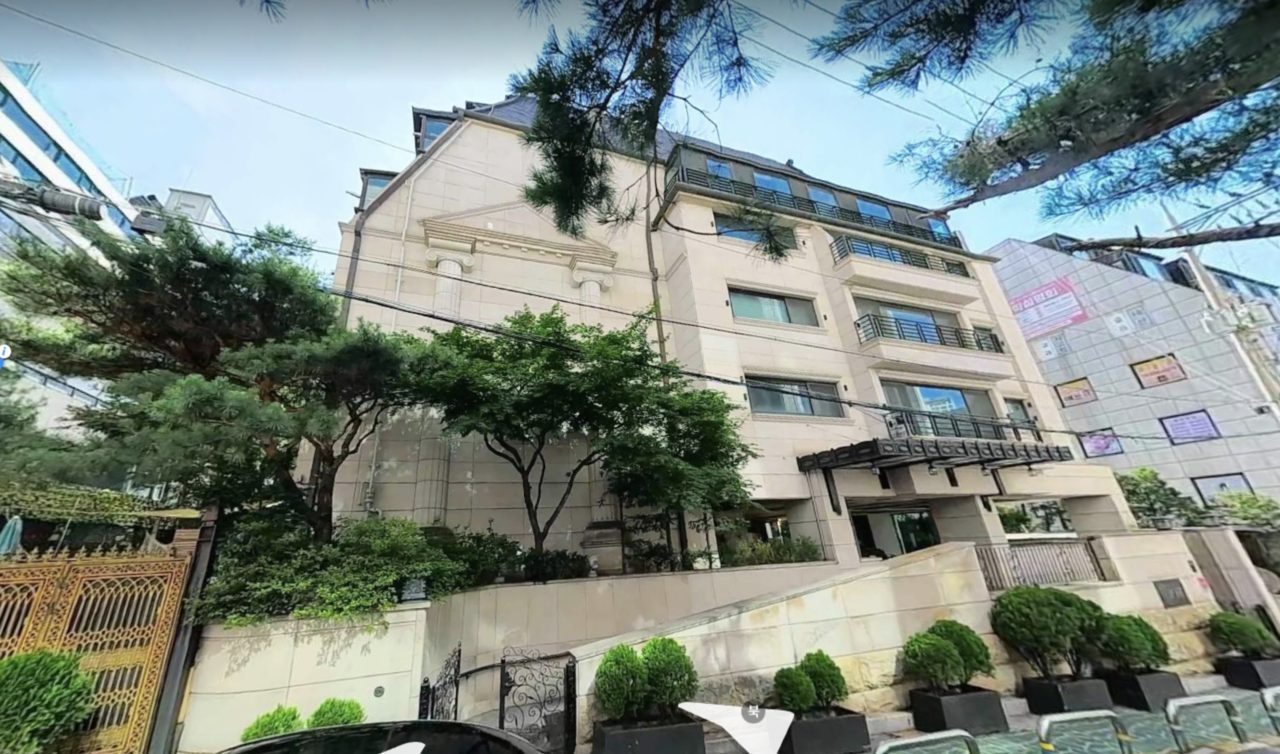 서초구 반포동 대형 아파트 전용 209.46㎡(63평)